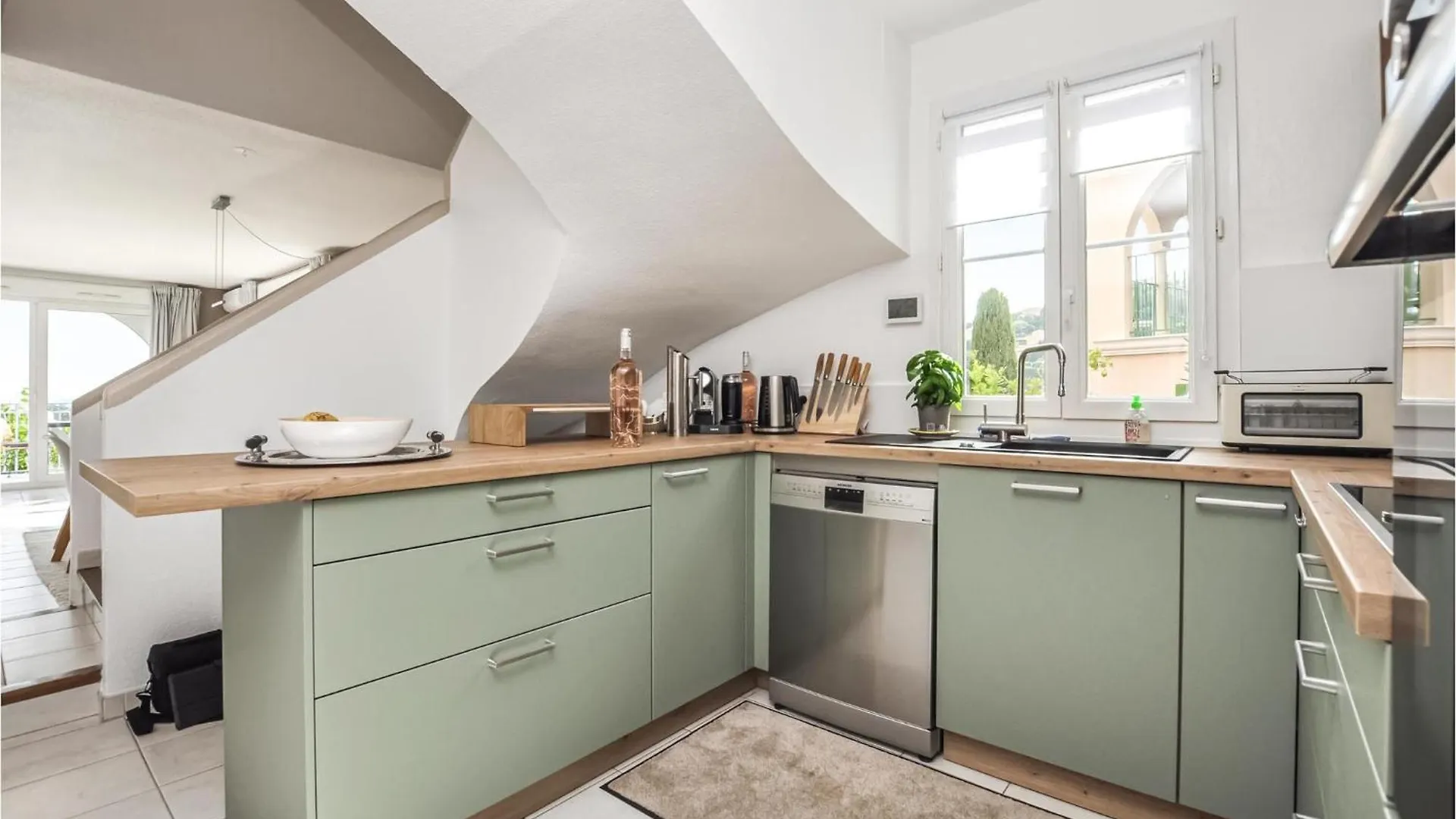 Nice Home In Les Issambres With Kitchen